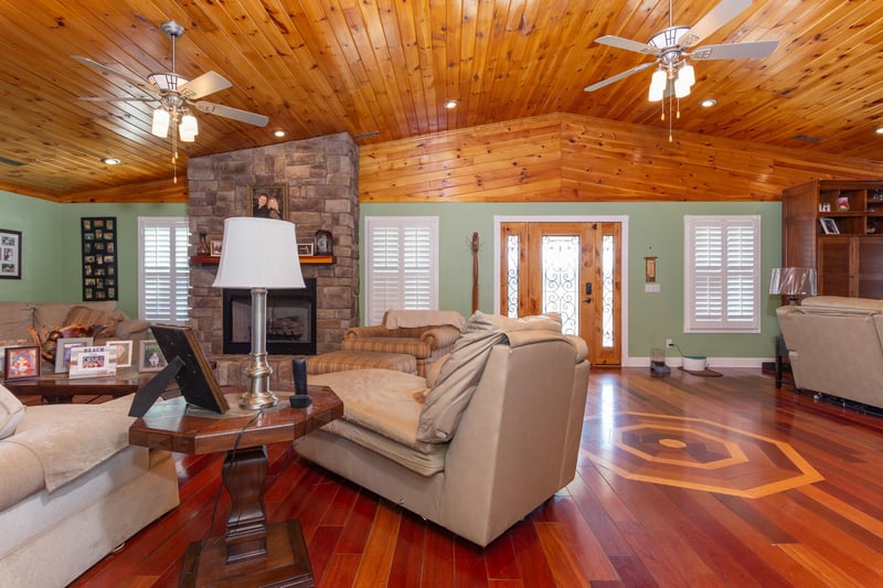 1584 County Rd 89, Bryant, AL 35958