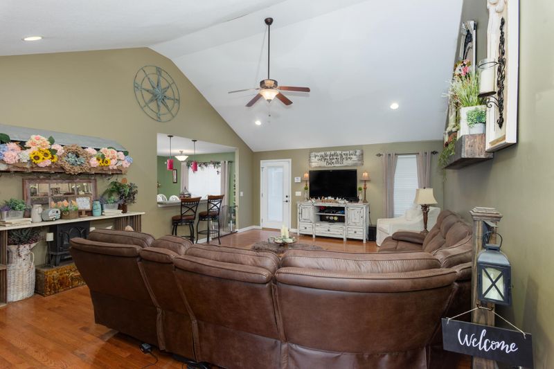 65 Emma Ln, Trenton, GA 30752