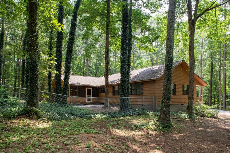1162 Poplar Springs Rd, Trenton, GA 30752