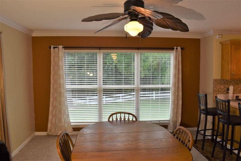 27 Oak Shadows Ln, Wildwood, GA 30757