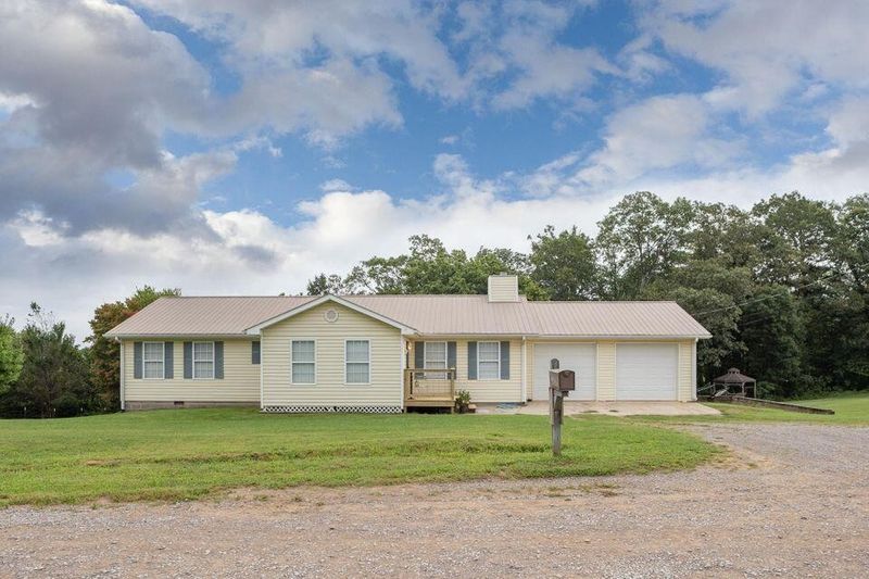 91 Castlehill Dr, Bryant, AL 35958