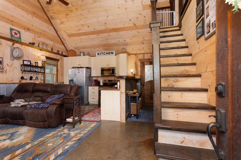 502 Plum Nelly Rd, Rising Fawn, GA 30738
