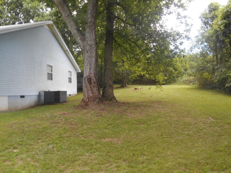 3527 S Us Hwy 11, Trenton, GA 30752