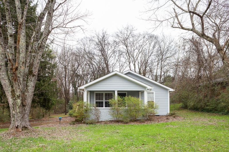 426 Hogan Rd, Rossville, GA 30741