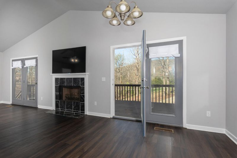 4658 Slygo Rd, Trenton, GA 30752