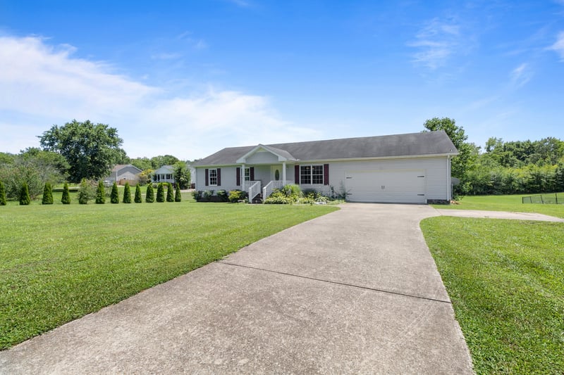 1037 Lillard Williams Rd, Chapmansboro, TN 37035