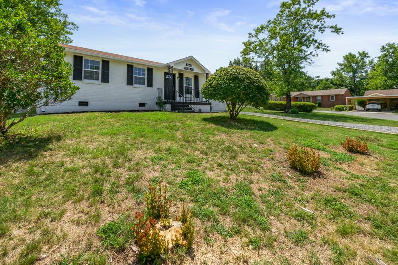 3242 Viking Rd, Nashville, TN 37218