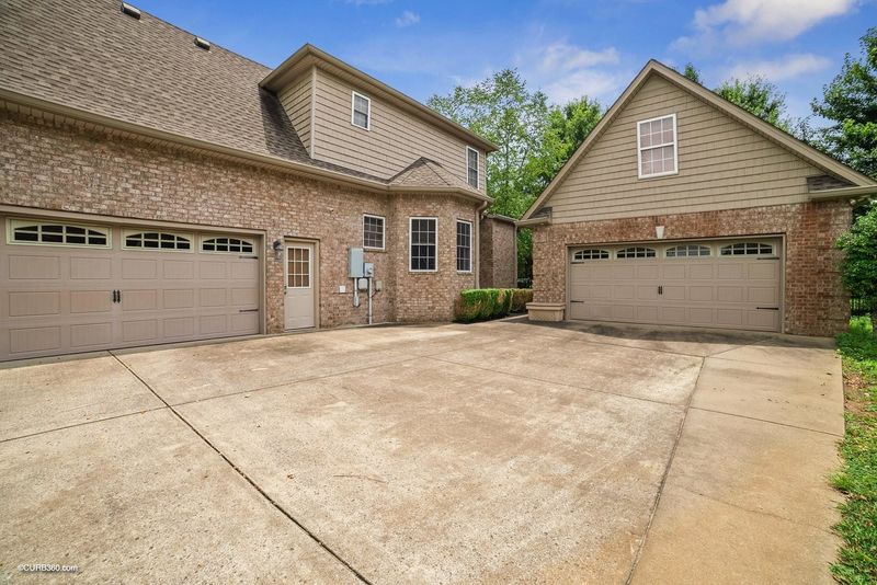 1705 Fallen Acorn Ct, Murfreesboro, TN 37129