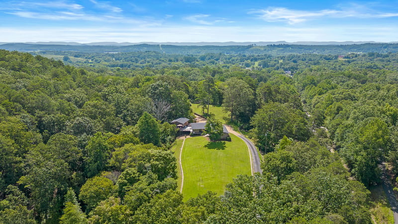 22 Shinbone Valley Rd, Menlo, GA 30731