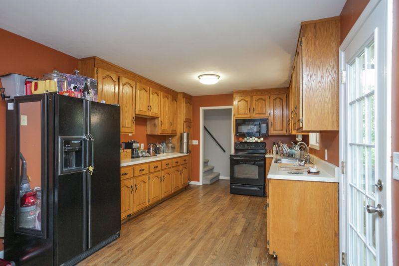 5134 Eatons Creek Rd, Nashville, TN 37218