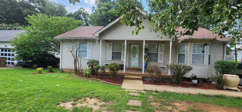 4895 Peppertree Dr, Antioch, TN 37013