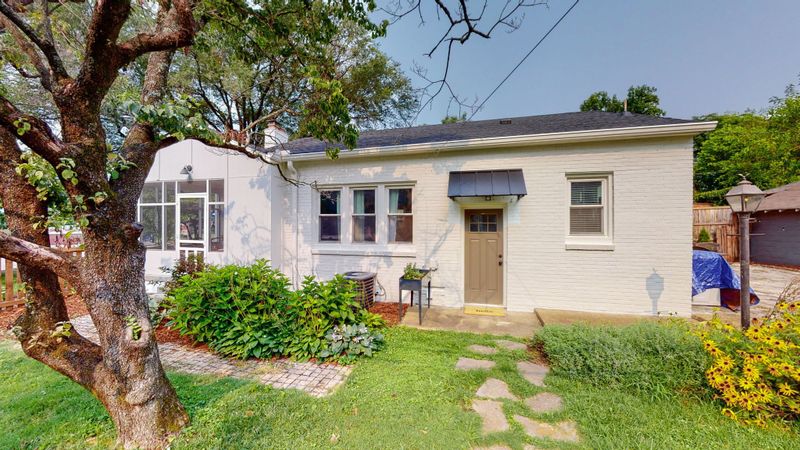 3225 Kinross Ave, Nashville, TN 37211