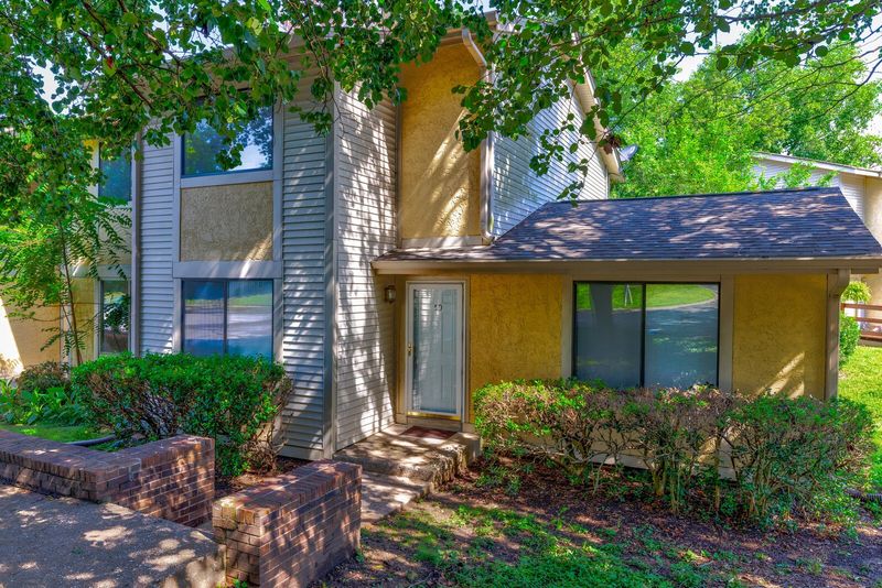 4958 Edmondson Pike #J50, Nashville, TN 37211