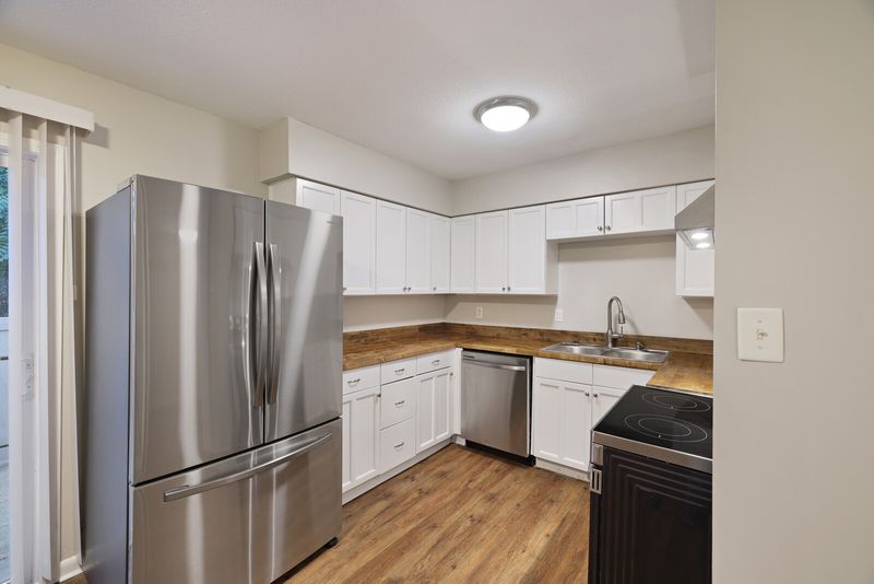 4958 Edmondson Pike #J50, Nashville, TN 37211