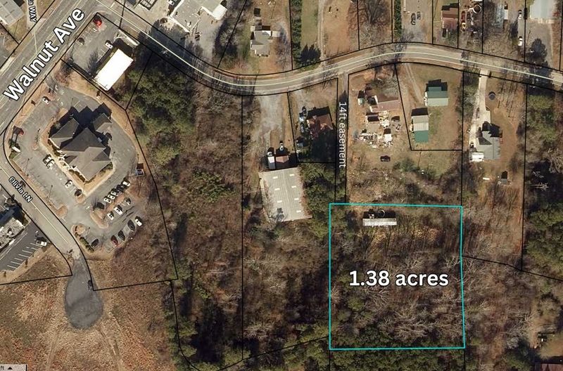 2618 Pleasant Dr, Dalton, GA 30721