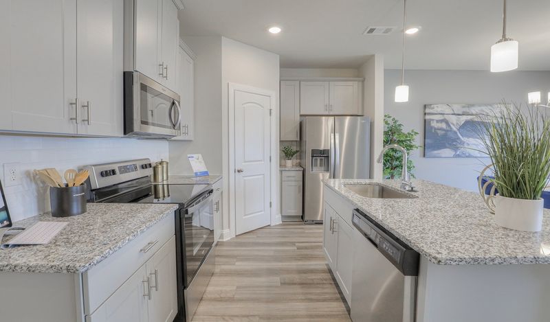 4523 Skywood Ln, Nashville, TN 37207