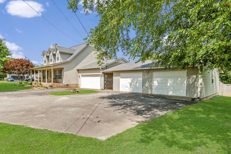 1135 Claire Dr, Spring Hill, TN 37174