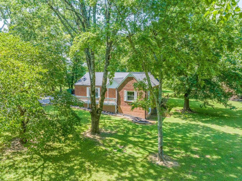 520 Nawakwa Trl, Madison, TN 37115