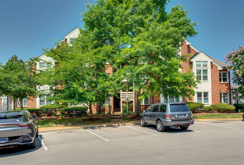 246 Boxmere Pl, Nashville, TN 37215