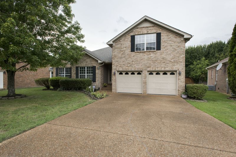 504 Cedar Cv, Nashville, TN 37209