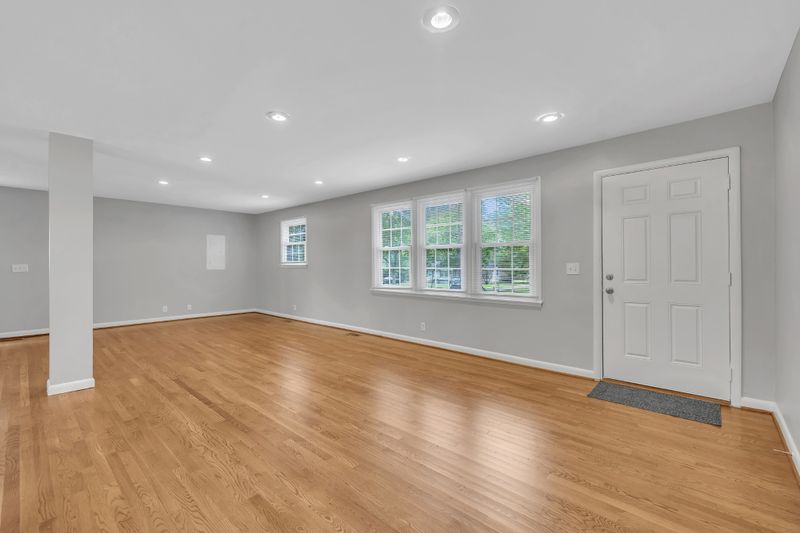 151 Parrish St, La Vergne, TN 37086