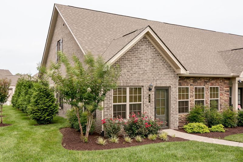 806 Arbon Vale Dr, Murfreesboro, TN 37130