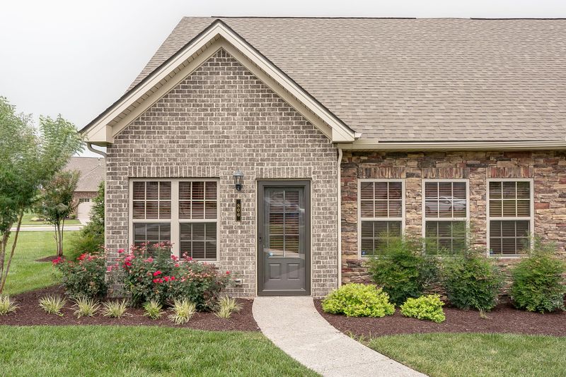 806 Arbon Vale Dr, Murfreesboro, TN 37130