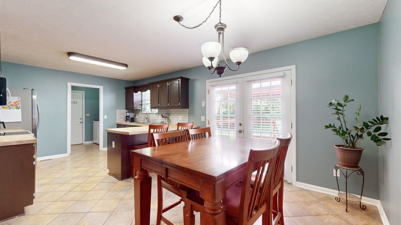 2250 High Meadow Dr, Murfreesboro, TN 37129
