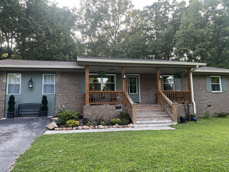 719 Poplar St, Trenton, GA 30752