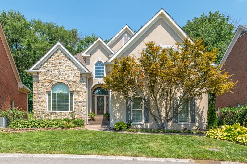 15 Thorndale Ct, Nashville, TN 37215