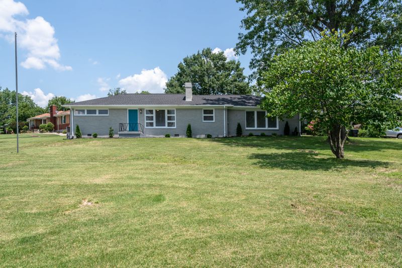 1128 Westchester Dr, Nashville, TN 37207
