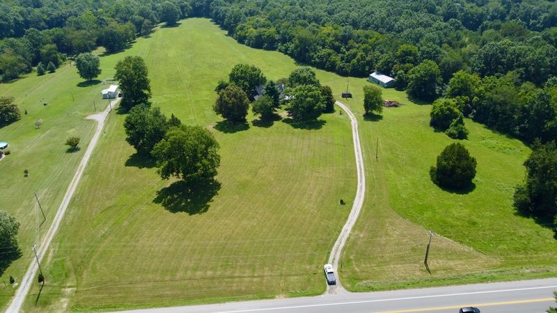 3100 31e Hw, Bethpage, TN 37022