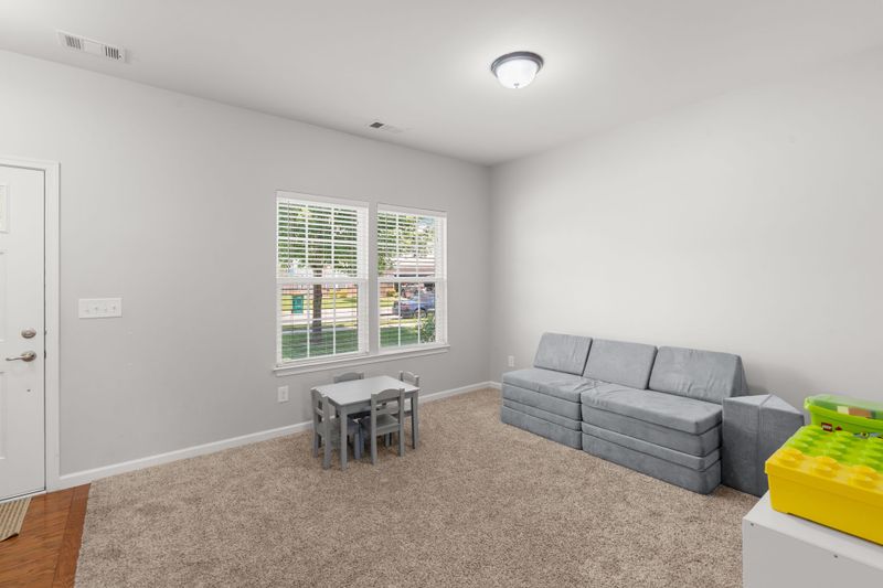 2041 Silverton Cir, Spring Hill, TN 37174