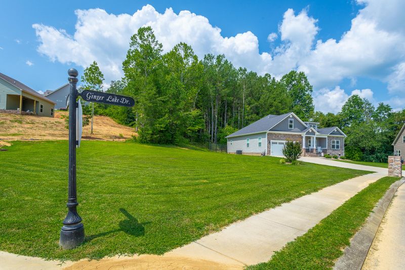 754 Ginger Lake Dr, Rock Spring, GA 30739