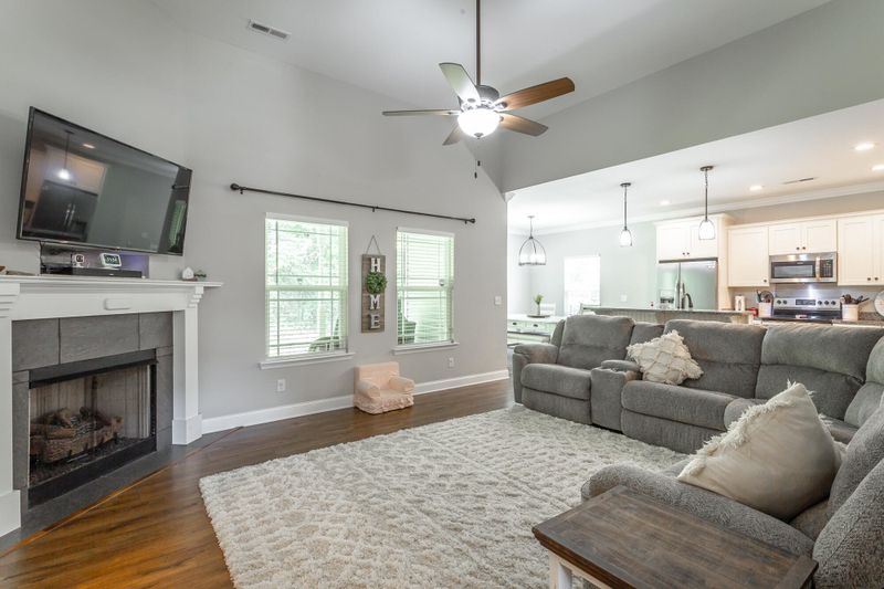 754 Ginger Lake Dr, Rock Spring, GA 30739