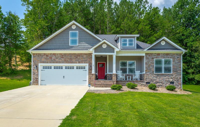 754 Ginger Lake Dr, Rock Spring, GA 30739
