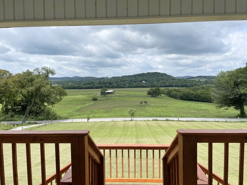 81 Whitefield Ln, Carthage, TN 37030