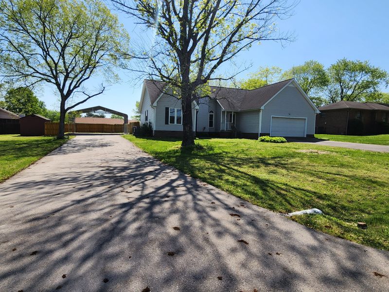 217 Primrose Ln, Lebanon, TN 37087