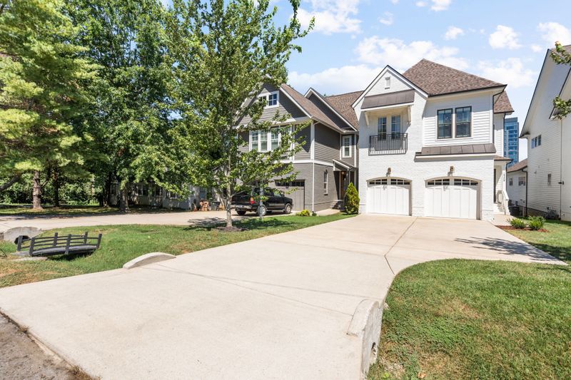 1932 Kimbark Dr #A, Nashville, TN 37215