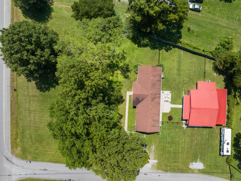 101 Honeysuckle Dr, Hendersonville, TN 37075