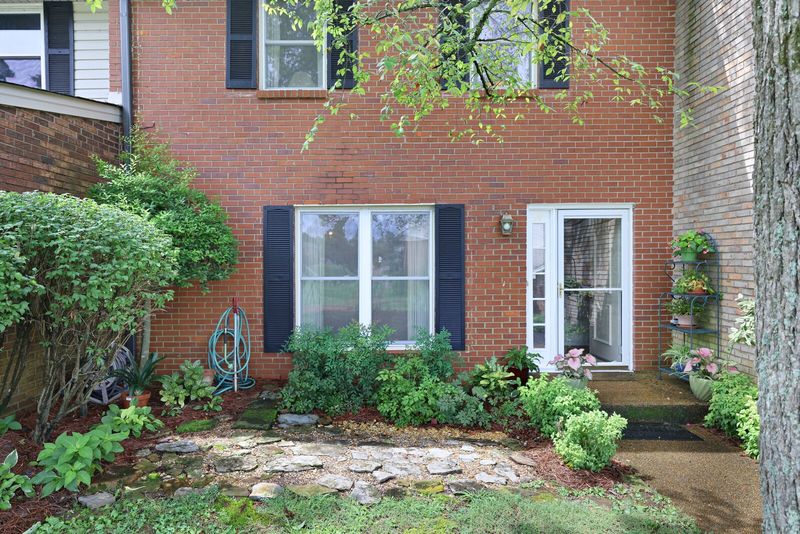 4001 Anderson Rd #K24, Nashville, TN 37217