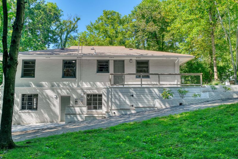 1419 Riverside Dr, Nashville, TN 37206