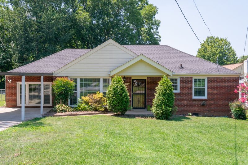 4809 Lindell St, Nashville, TN 37216