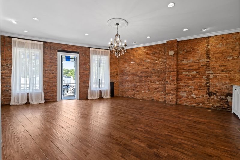 109 Gordon St, Chickamauga, GA 30707