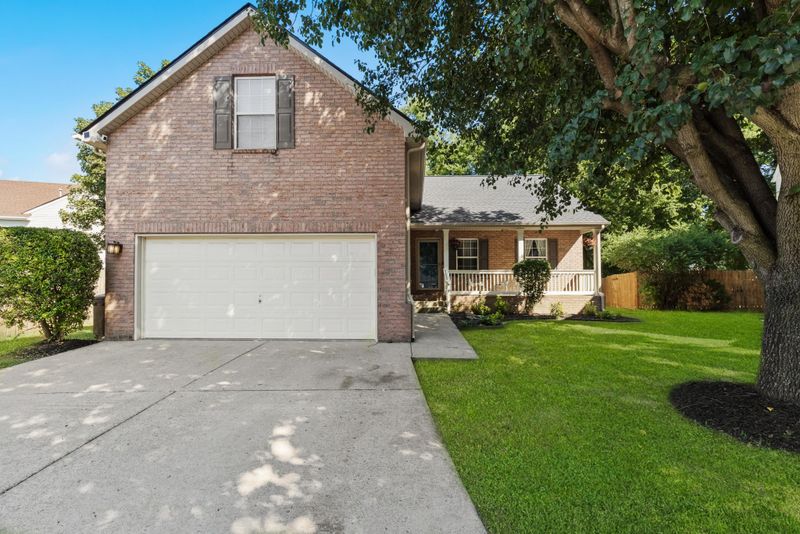 103 Oak Meadow Ct, Hendersonville, TN 37075