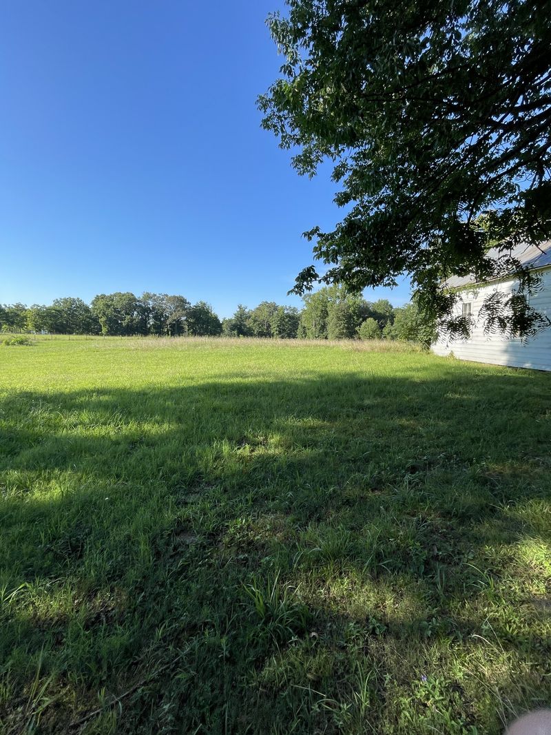 400 S Palmers Chapel Rd, Cottontown, TN 37048