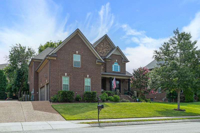 1997 Brisbane Dr, Spring Hill, TN 37174