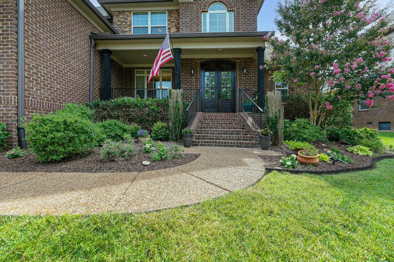 1997 Brisbane Dr, Spring Hill, TN 37174