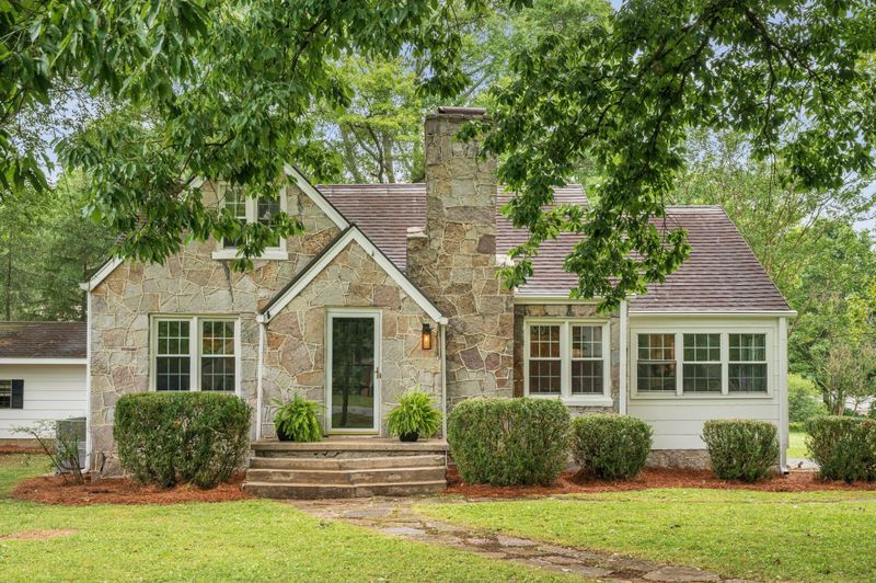 519 Cove Rd, Chickamauga, GA 30707