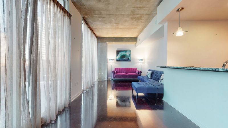 415 Church St #1002, Nashville, TN 37219